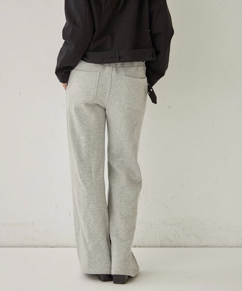 WHO'S WHO gallery（フーズフーギャラリー）の「スウェットミディフレアスタッズパンツ（スウェットパンツ・レディース・ブラック/グレー/カーキ・FREE）」の7枚目の写真