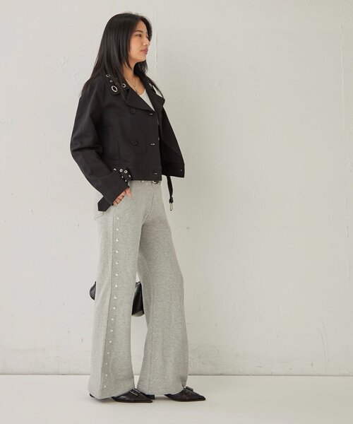 WHO'S WHO gallery（フーズフーギャラリー）の「スウェットミディフレアスタッズパンツ（スウェットパンツ・レディース・ブラック/グレー/カーキ・FREE）」の9枚目の写真