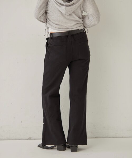 WHO'S WHO gallery（フーズフーギャラリー）の「スウェットミディフレアスタッズパンツ（スウェットパンツ・レディース・ブラック/グレー/カーキ・FREE）」の21枚目の写真