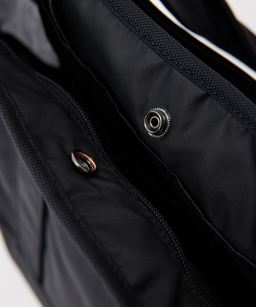 KELTY(ケルティ)の「2WAY【KELTY】URBAN NYLON TOTE 2 S トートバッグ(トートバッグ・レディース・ブラック・ONE SIZE)」の13枚目の写真