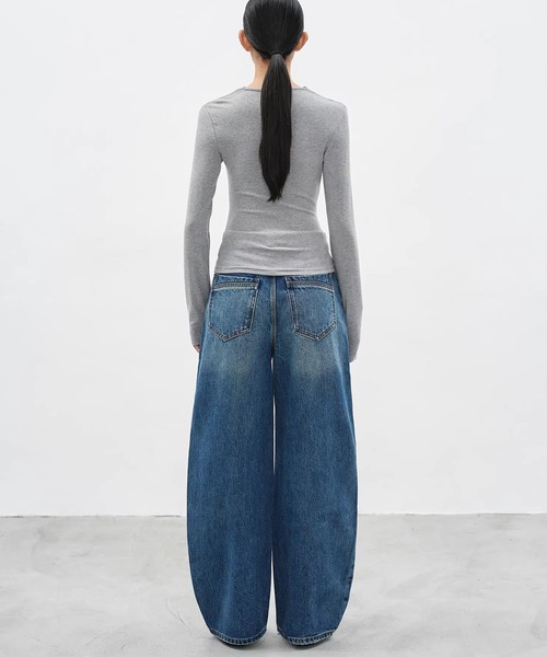 EIGHTHMONTH（エイスマンス）の「ボリュームカーブ デニムパンツ EM26s026【EIGHTHMONTH】（デニムパンツ・レディース・ブルー・S/M/L）」の9枚目の写真