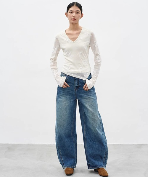 EIGHTHMONTH（エイスマンス）の「ボリュームカーブ デニムパンツ EM26s026【EIGHTHMONTH】（デニムパンツ・レディース・ブルー・S/M/L）」の16枚目の写真