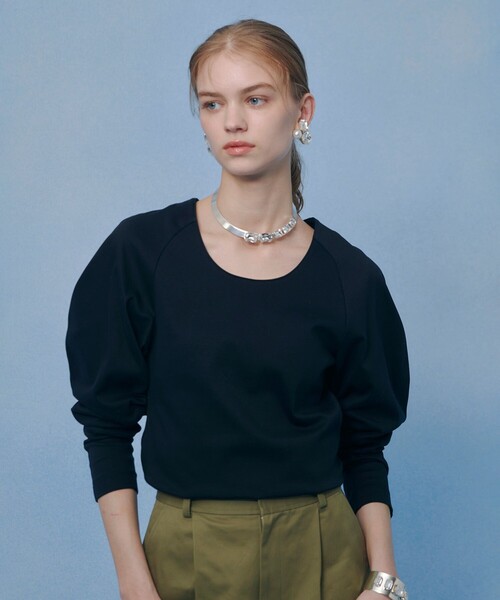 LOULOU WILLOUGHBY(ルルウィルビー)の「【LOULOU WILLOUGHBY】シルバイオポンチデザインスリーブプルオーバー(Tシャツ/カットソー・レディース・ブラック/オフホワイト・2)」の3枚目の写真