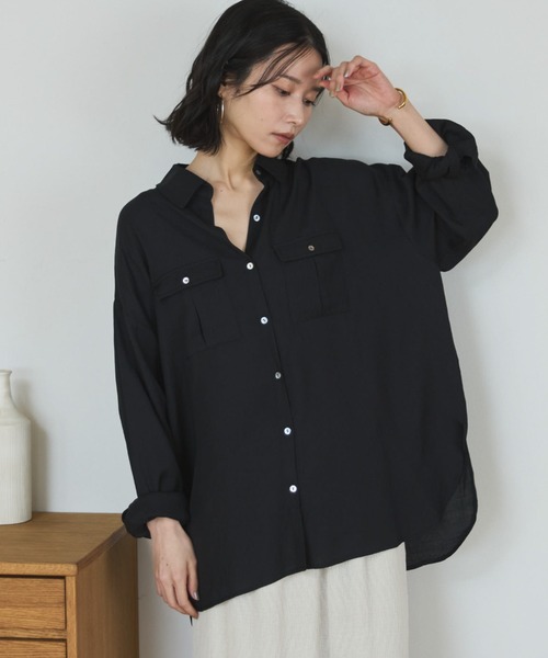 Doux archives(ドゥアルシーヴ)の「リネンライクアウトポケットシャツ(シャツ/ブラウス・レディース・ブラック/ベージュ/サックスブルー・FREE)」の2枚目の写真