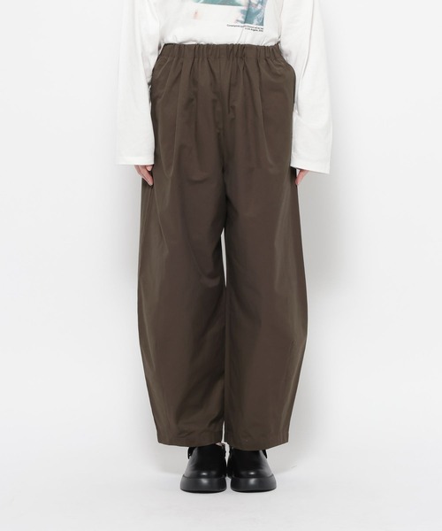 LEPSIM（レプシィム）の「イージーコクーンパンツ2　656659（その他パンツ・レディース・ベージュ/ブラック/ブラウン・FREE/TALL）」の5枚目の写真