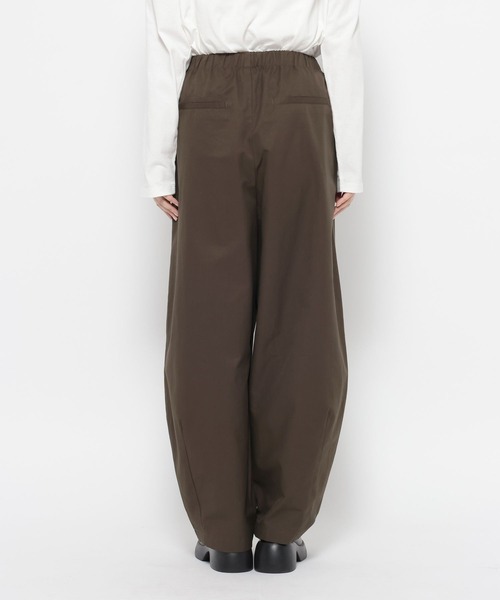 LEPSIM（レプシィム）の「イージーコクーンパンツ2　656659（その他パンツ・レディース・ベージュ/ブラック/ブラウン・FREE/TALL）」の15枚目の写真