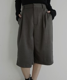 hellam（へラム）の「TRツイルタックハーフパンツ（スラックス）」