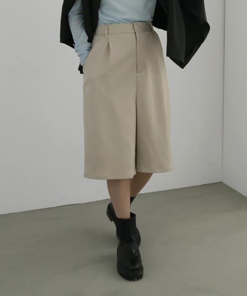 hellam（へラム）の「TRツイルタックハーフパンツ（スラックス・レディース・アイボリー/グレー/ブラック・FREE）」の5枚目の写真