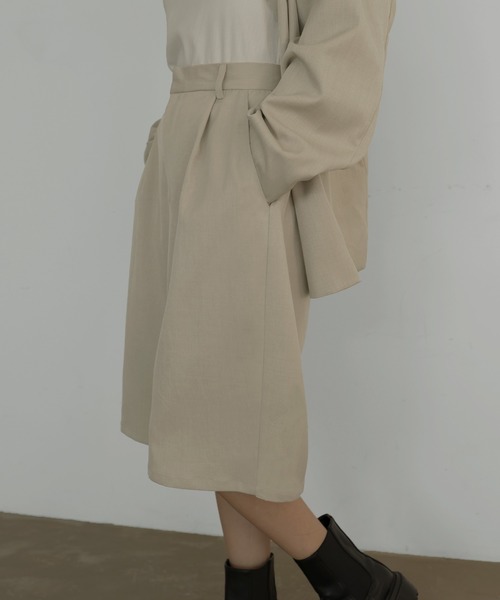 hellam（へラム）の「TRツイルタックハーフパンツ（スラックス・レディース・アイボリー/グレー/ブラック・FREE）」の10枚目の写真