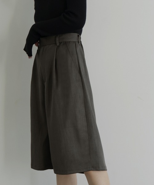 hellam（へラム）の「TRツイルタックハーフパンツ（スラックス・レディース・アイボリー/グレー/ブラック・FREE）」の12枚目の写真