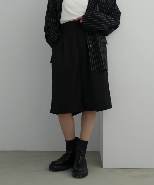 hellam（へラム）の「TRツイルタックハーフパンツ（スラックス・レディース・アイボリー/グレー/ブラック・FREE）」の21枚目の写真