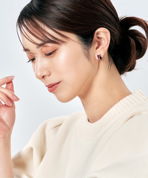 Jewel closet by L&Co.(ジュエルクローゼットバイエルアンドコー)の「K10 カラーストーン ピアス(ピアス(両耳用)・レディース・イエローゴールド・FREE)」の5枚目の写真
