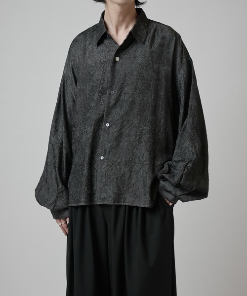 Lui's（ルイス）の「【Neucon】BALLOON SLEEVE WASHER SHIRT / バルーンスリーブワッシャーシャツ（シャツ/ブラウス・メンズ・ネイビー/ブラック・1/2）」の4枚目の写真