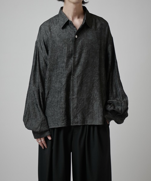 Lui's（ルイス）の「【Neucon】BALLOON SLEEVE WASHER SHIRT / バルーンスリーブワッシャーシャツ（シャツ/ブラウス・メンズ・ネイビー/ブラック・1/2）」の3枚目の写真