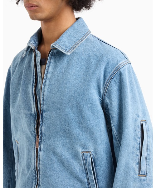 ARMANI EXCHANGE（アルマーニエクスチェンジ）の「【A|X アルマーニ エクスチェンジ】ライトブルーデニム ジップアップブルゾン（デニムジャケット・メンズ・ライトブルー・X-SMALL/X-LARGE/MEDIUM/SMALL）」の3枚目の写真