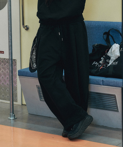 ELIMENO(エリメノ)の「EL フロントピンタックヘビーワイドロングスウェットパンツ 2カラー(スウェットパンツ・メンズ・ブラック/グレー・1/2/3)」の3枚目の写真