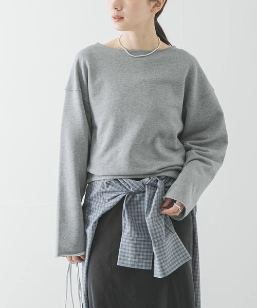 URBAN RESEARCH（アーバンリサーチ）の「カットオフショートスウェット（スウェット・レディース・ブラック/グレー系その他・FREE）」の2枚目の写真