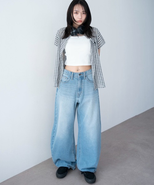 WEGO(ウィゴー)の「WEGO/【26年春夏新作】ワイドカーブデニムパンツ(デニムパンツ・レディース・ブラック系3/コバルトブルー/スカイブルー・SMALL/MEDIUM)」の4枚目の写真