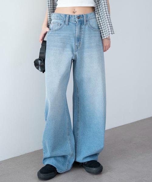 WEGO(ウィゴー)の「WEGO/【26年春夏新作】ワイドカーブデニムパンツ(デニムパンツ・レディース・ブラック系3/コバルトブルー/スカイブルー・SMALL/MEDIUM)」の11枚目の写真