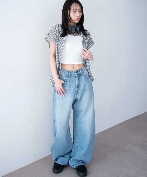 WEGO(ウィゴー)の「WEGO/【26年春夏新作】ワイドカーブデニムパンツ(デニムパンツ・レディース・ブラック系3/コバルトブルー/スカイブルー・SMALL/MEDIUM)」の15枚目の写真