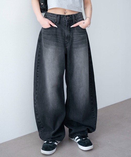 WEGO(ウィゴー)の「WEGO/【26年春夏新作】ワイドカーブデニムパンツ(デニムパンツ・レディース・ブラック系3/コバルトブルー/スカイブルー・SMALL/MEDIUM)」の22枚目の写真