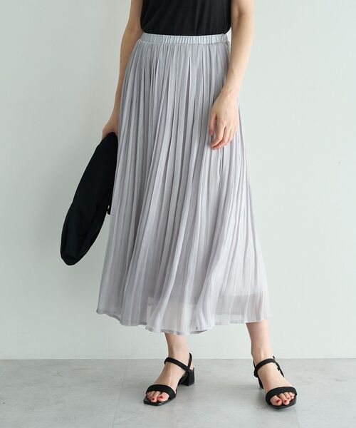 YECCA VECCA(イェッカヴェッカ)の「シャイニーサテンプリーツスカート(スカート・レディース・ライトグレー/イエロー/ミント/ブルー・FREE)」の2枚目の写真