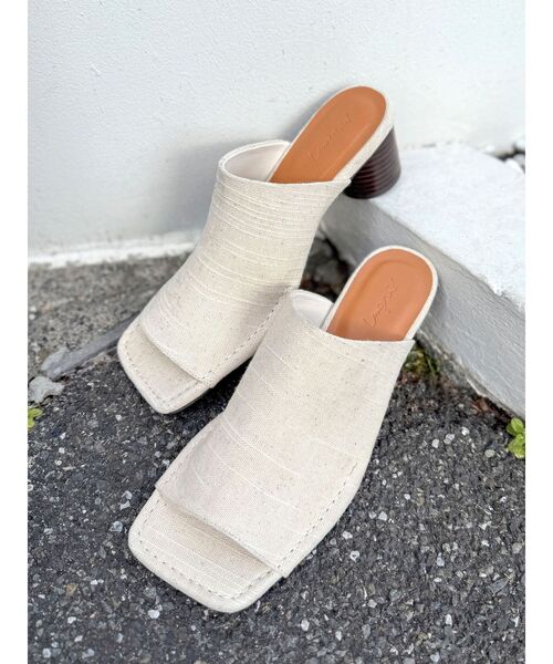 Ungrid（アングリッド）の「カットデザインヒールサンダル（サンダル・レディース・クリア/ブラック/アイボリー・LARGE/MEDIUM/SMALL）」の8枚目の写真