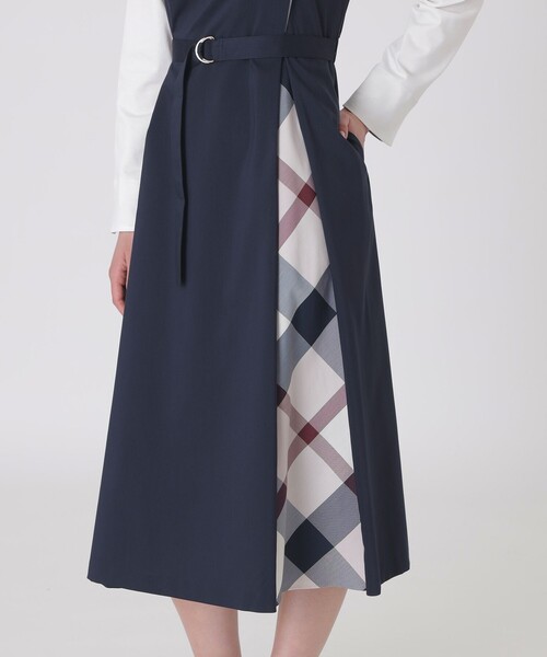 BLUE LABEL CRESTBRIDGE（ブルーレーベルクレストブリッジ）の