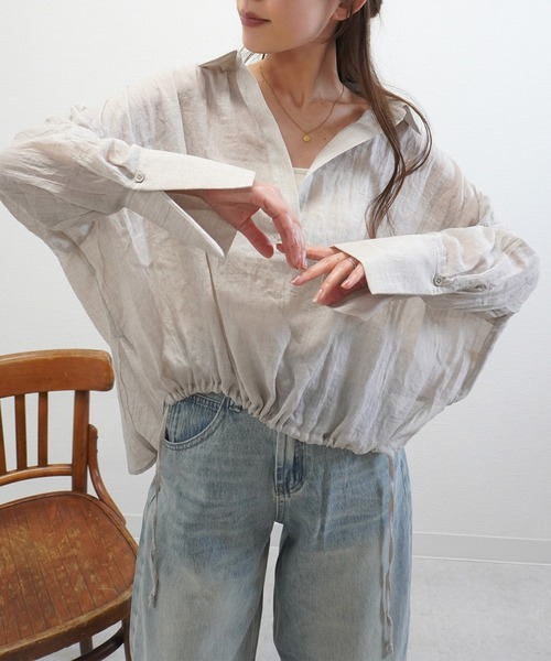 gossara(ゴサラ)の「ドロストスキッパーブラウス(シャツ/ブラウス・レディース・ライトグレー/チャコール/ブラウン・FREE)」の2枚目の写真