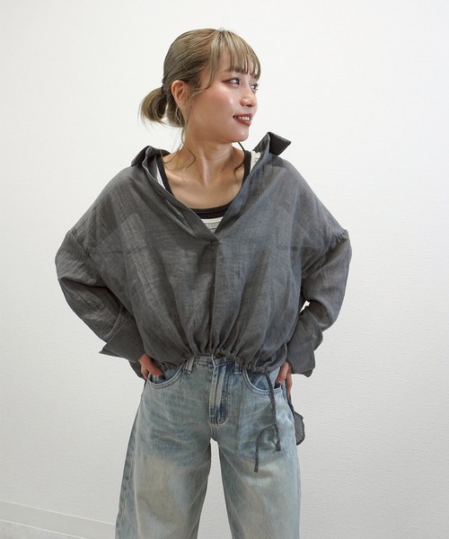 gossara(ゴサラ)の「ドロストスキッパーブラウス(シャツ/ブラウス・レディース・ライトグレー/チャコール/ブラウン・FREE)」の4枚目の写真