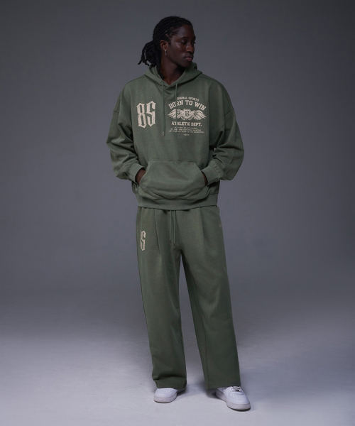 BORN TO WIN（ボーントゥウィン）の「85 PIGMENT ONE TUCK SEMI WIDE FIT PANTS [KHAKI]（スウェットパンツ・メンズ・その他・1/2/3）」の3枚目の写真