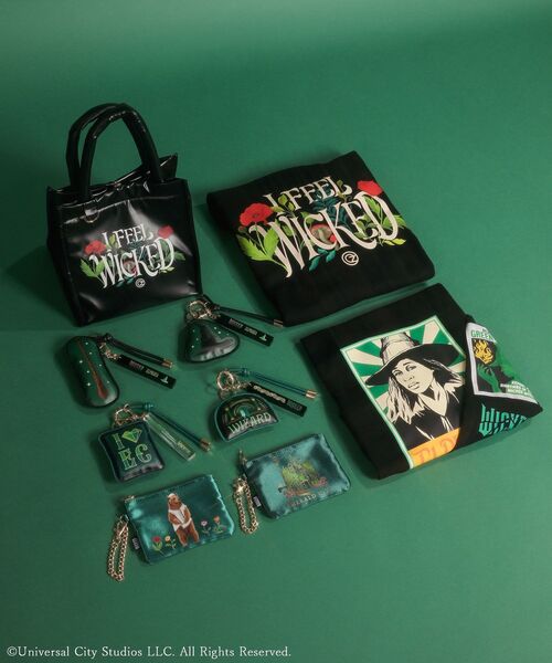 Green Parks(グリーンパークス)の「WICKED アートポーチチャーム(ポーチ・レディース・ダークグリーン/パープル/シルバー/グリーン/レッド・FREE)」の11枚目の写真