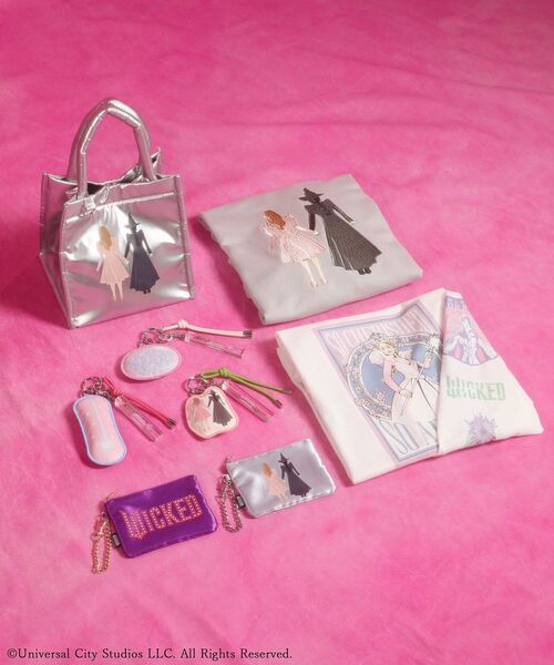 Green Parks(グリーンパークス)の「WICKED アートポーチチャーム(ポーチ・レディース・ダークグリーン/パープル/シルバー/グリーン/レッド・FREE)」の12枚目の写真