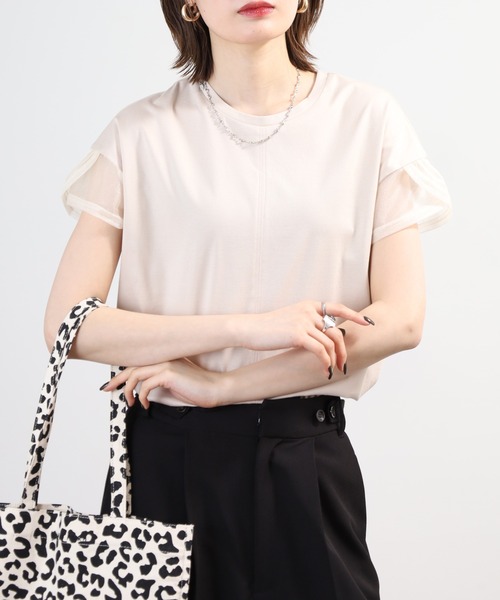 Anna Nicola(アンナニコラ)の「Anna Nicola 袖シアー切り替えカットソー 日本製 半袖(Tシャツ/カットソー・レディース・ブラック/キャメル/ベージュ・38)」の4枚目の写真