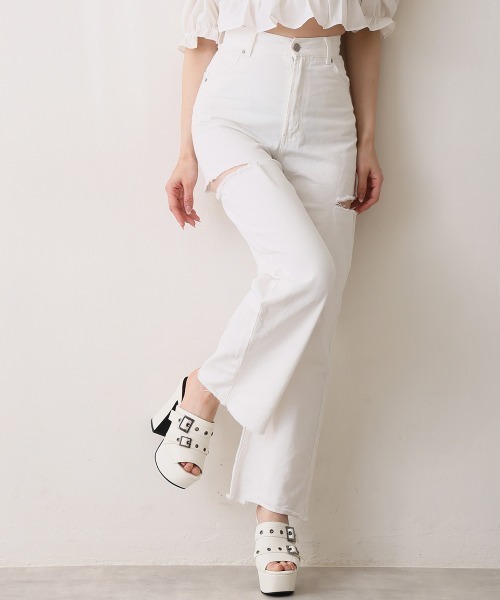 DEMETER（デメテル）の「厚底太ヒール オープントゥ バックルダブルベルト ミュールサンダル（サンダル・レディース・ブラック/アイボリー・LL/L/M/S）」の19枚目の写真
