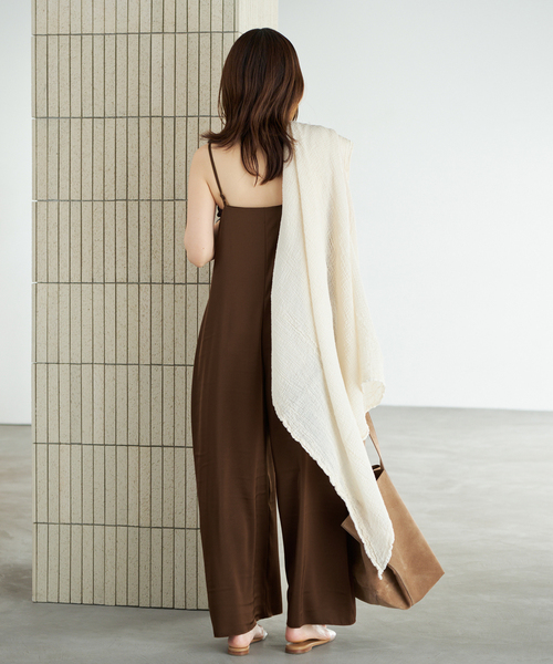 plage(プラージュ)の「dull satin パンツドレス(つなぎ/オールインワン・レディース・チョコ/ネイビー・38/36)」の8枚目の写真