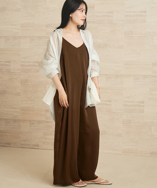 plage(プラージュ)の「dull satin パンツドレス(つなぎ/オールインワン・レディース・チョコ/ネイビー・38/36)」の10枚目の写真