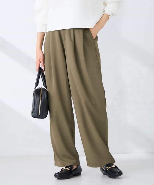 a.v.v(アーヴェヴェ)の「2タックパンツ(その他パンツ・レディース・カーキ/アイボリー・36/38)」の16枚目の写真
