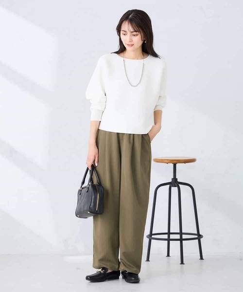 a.v.v(アーヴェヴェ)の「2タックパンツ(その他パンツ・レディース・カーキ/アイボリー・36/38)」の13枚目の写真