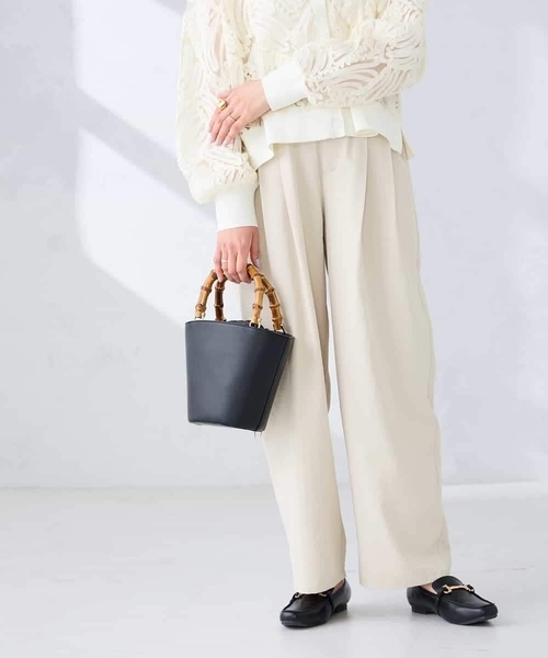 a.v.v(アーヴェヴェ)の「2タックパンツ(その他パンツ・レディース・カーキ/アイボリー・36/38)」の8枚目の写真