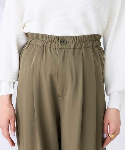 a.v.v(アーヴェヴェ)の「2タックパンツ(その他パンツ・レディース・カーキ/アイボリー・36/38)」の22枚目の写真