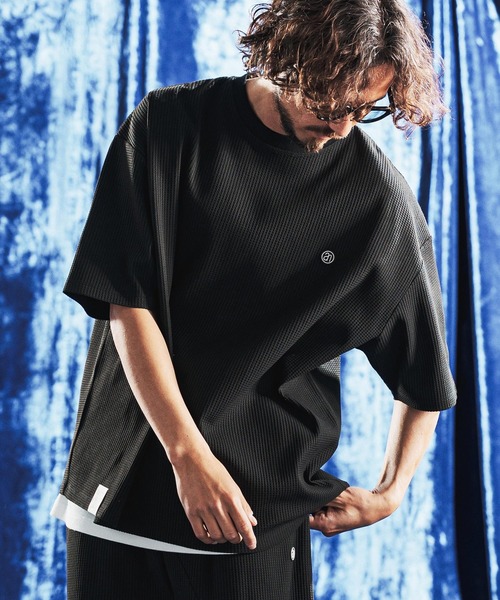 ANGENEHM（アンゲネーム）の「mt10441- Tricot Waffle Jersey T-shirt ワッフルTシャツ(AG06-014scg)（Tシャツ/カットソー・メンズ・イエロー系その他/ブラック/オフホワイト/チャコール・L/M/S）」の2枚目の写真