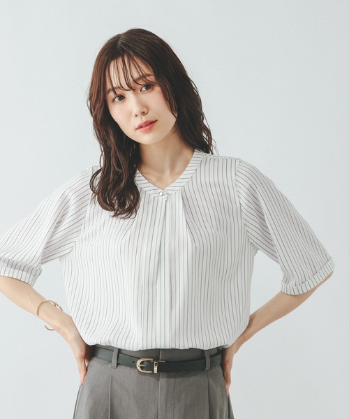 GLOBAL WORK(グローバルワーク)の「キレイつづく2wayタック5分袖/636634(シャツ/ブラウス・レディース・ホワイト/スカイブルー/イエロー/ネイビー・SMALL/MEDIUM/LARGE)」の5枚目の写真