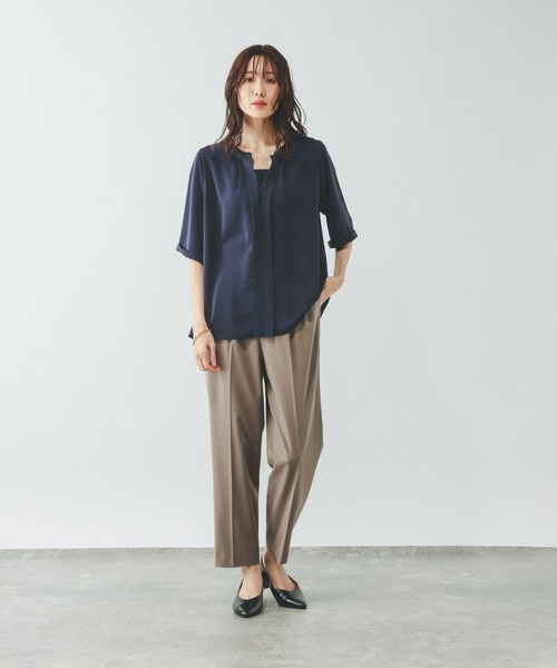 GLOBAL WORK(グローバルワーク)の「キレイつづく2wayタック5分袖/636634(シャツ/ブラウス・レディース・ホワイト/スカイブルー/イエロー/ネイビー・SMALL/MEDIUM/LARGE)」の11枚目の写真