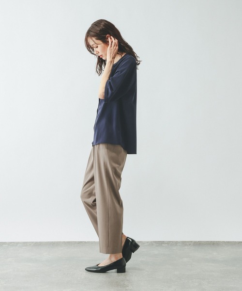 GLOBAL WORK(グローバルワーク)の「キレイつづく2wayタック5分袖/636634(シャツ/ブラウス・レディース・ホワイト/スカイブルー/イエロー/ネイビー・SMALL/MEDIUM/LARGE)」の12枚目の写真