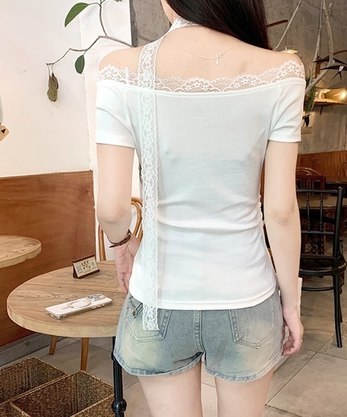 REMUR（レミュール）の「2点セット オフショルレースロゴトップス レースチョーカー付き（Tシャツ/カットソー・レディース・アイボリー/グレー・FREE）」の8枚目の写真