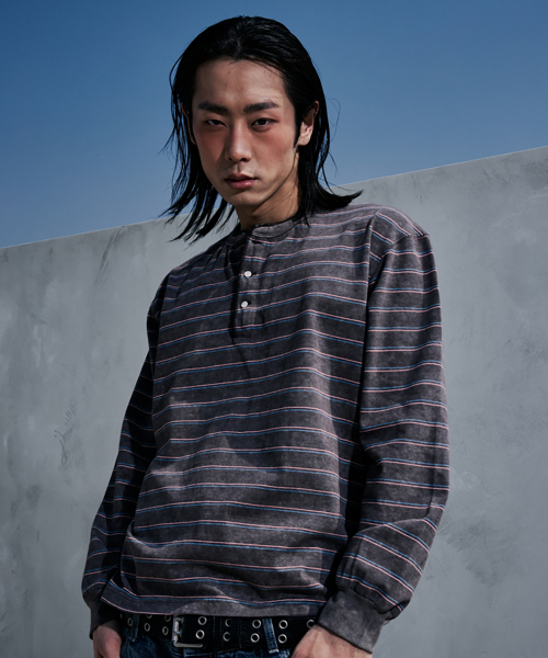 WASHED STRIPE BROWN HENLEY NECK LONG SLEEVE