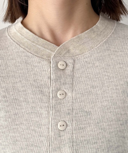 CANAL JEAN（キャナルジーン）の「FAITH MILLS CORP　サーマルヘンリープルオーバー（Tシャツ/カットソー・レディース・オートミール/ネイビー・MEDIUM）」の17枚目の写真
