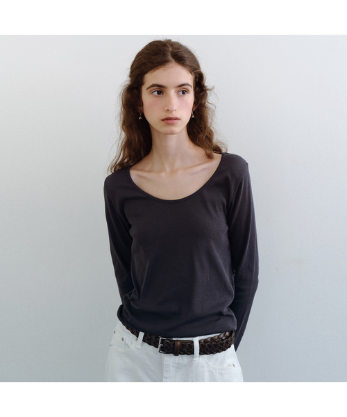 URAGO(ユラーゴ)の「Smooth U-neck t-shirt(Tシャツ/カットソー・レディース・チャコールグレー/ライトグレー/ホワイト/イエロー・FREE)」の3枚目の写真