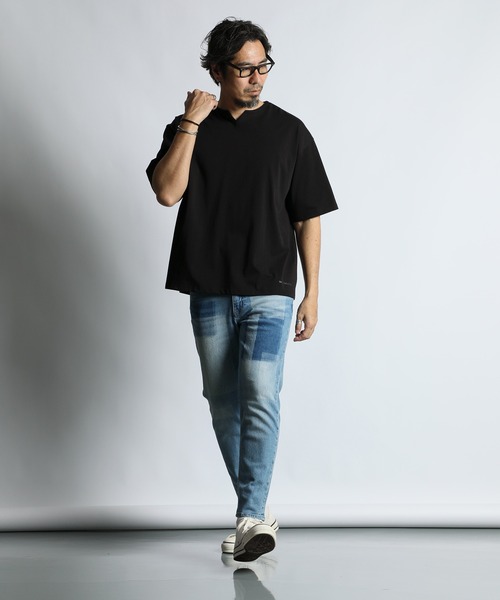 The DUFFER of ST.GEORGE(ザダファーオブセントジョージ)の「SILICON BIO KEY NECK S/SL TEE:シリコンバイオ加工 シルキータッチ キーネックTシャツ(Tシャツ/カットソー・メンズ・チャコールグレー/ブラック/ホワイト・X-LARGE/SMALL/LARGE/MEDIUM)」の7枚目の写真